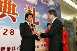 投身社會(huì )公益活動(dòng)，東芝連續四次獲得光明公益獎