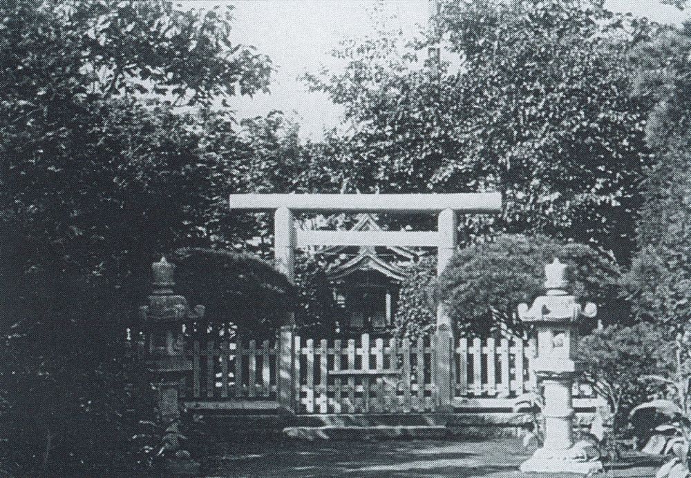 建在工廠(chǎng)內的出云神社的照片（1929年左右拍攝）